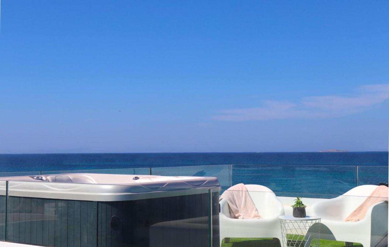 Beach Apartment Thalia With Hot Tub And Sea View Agios Prokopios  Exterior foto